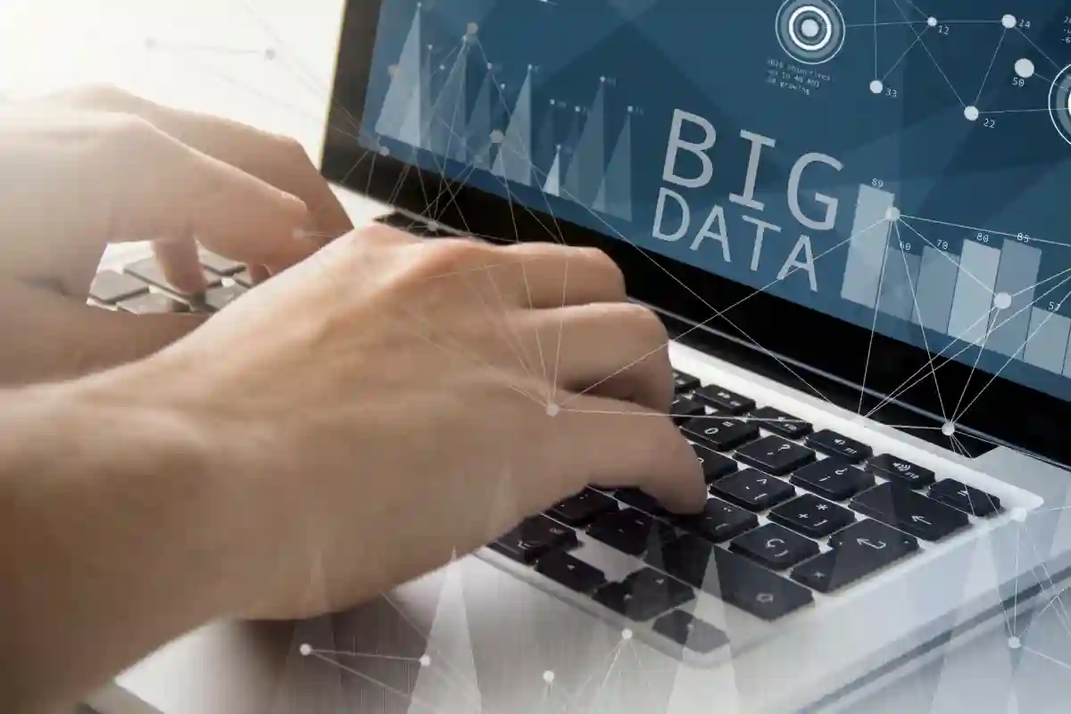 DVTXT85 Gráfico ilustrando el análisis de datos en Ecuador para el impulso de ventas.